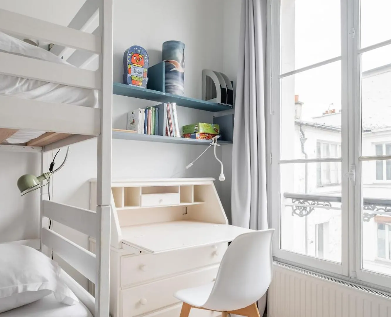 Apartment Veeve - Flowers In Saint-martin Paris